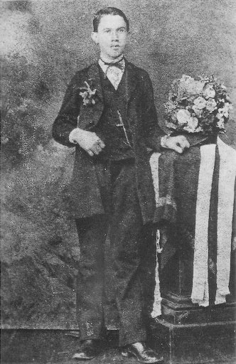 Das Jubilaeumskoenigspaar Sabine und Thomas Schmitz mit Familie